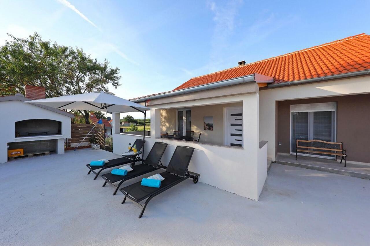 Holiday House Mia Murvica  Екстер'єр фото