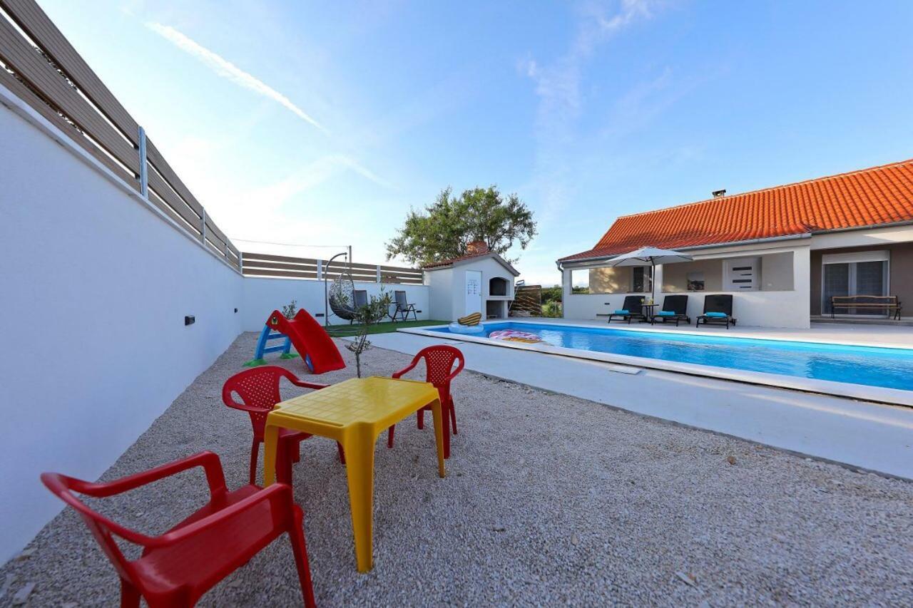 Holiday House Mia Murvica  Екстер'єр фото